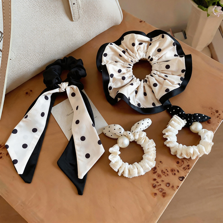 Satin Bow Tie - Czarne Białe Satynowe Gumki do Włosów