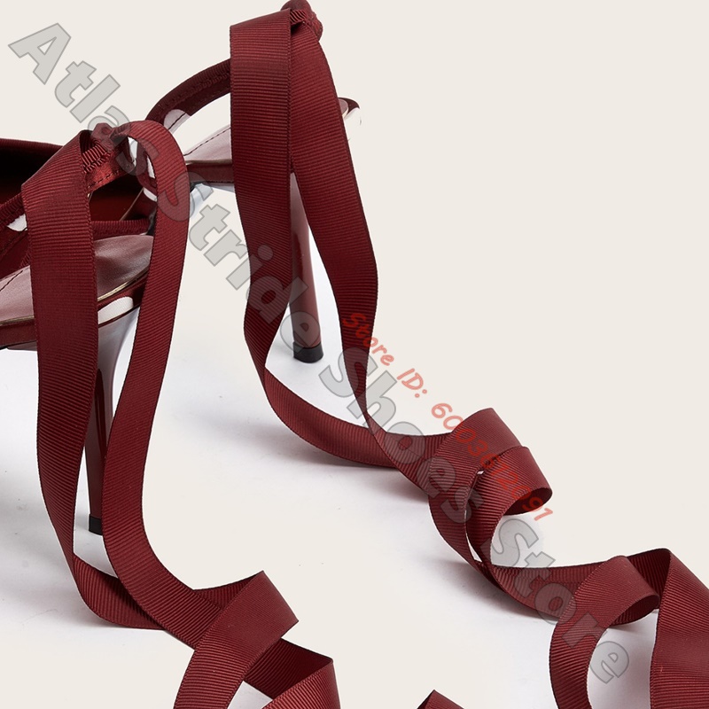 Satynowe białe czółenka na szp – Satin Bow Tie recenzja i cena